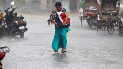 Update Cyclone Batters South India Coast Killing Four Investing