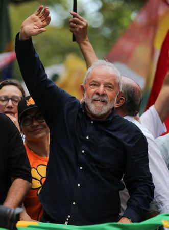 Ao lado de Tebet em Minas Lula pede esforço para garantir que pessoas