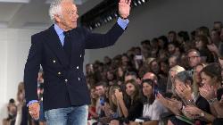 Wells Fargo maintains Ralph Lauren A at 'equal weight' with a price target of $115.00