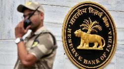 RBI not to remove its finger from repo rate pause button: Experts