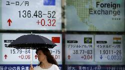 Speculators' net long bets on USD fall - CFTC, Reuters