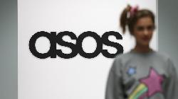 ASOS Shares Slump After Retailer Confirms Talks to Amend Credit Facility