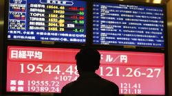GLOBAL MARKETS-Asian shares hover near record high, risk currencies in favor