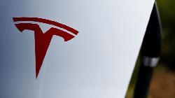 Tesla, Airlines, Gitlab Rise in Premarket; Exxon, Chevron Slump