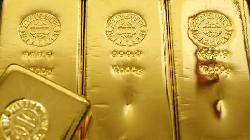 Gold Hits 2-Week High, Copper Firms as Dollar Retreats