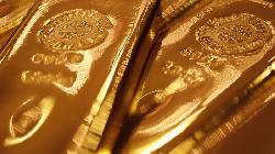 PRECIOUS-Gold gains as dollar weakens ahead of U.S. Senate stimulus vote