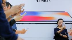 Japan shares at 6-week high as banks, exporters, Apple suppliers shine