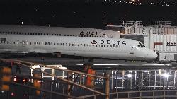 Delta Air Weaker As it Warns of Q4 Loss After Q3 Profit