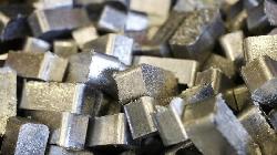Aluminium dropped as investors cautiously awaited key economic data