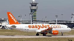 UBS maintains EasyJet at 'buy' with a price target of GBP7.10