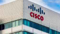 Cisco Systems projects 19.77% YoY rise in EPS, trailing market gains