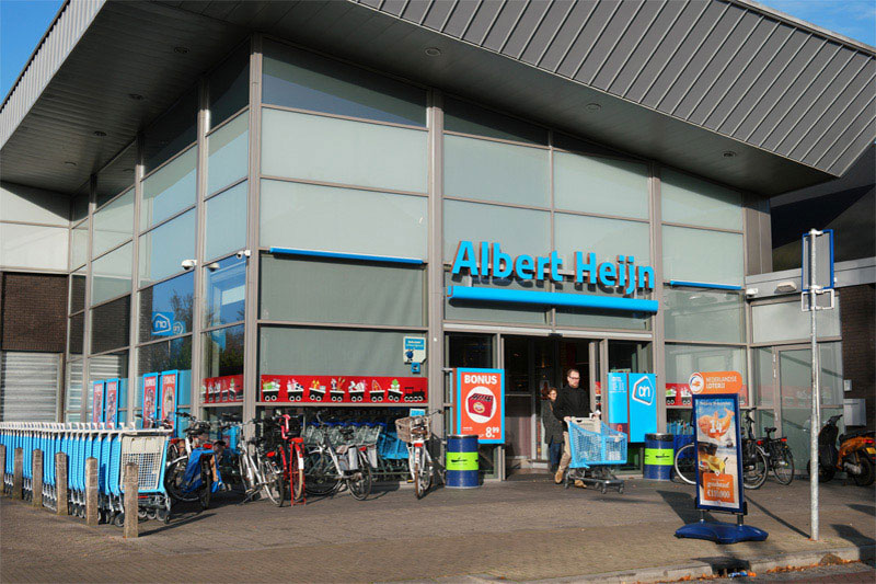 Ahold Delhaize urged to put poison pill decision to vote