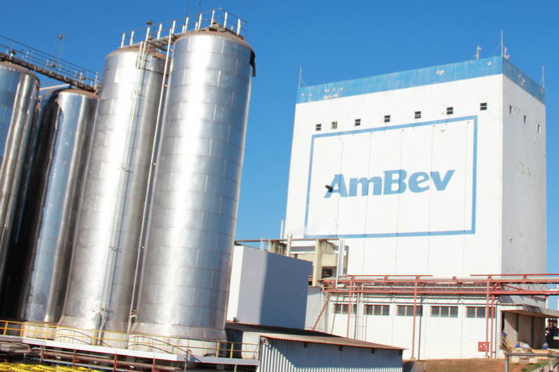 Ambev encerra 4º trimestre com lucro líquido consolidado de R$ 4,528 bi (-10,9% em um ano)