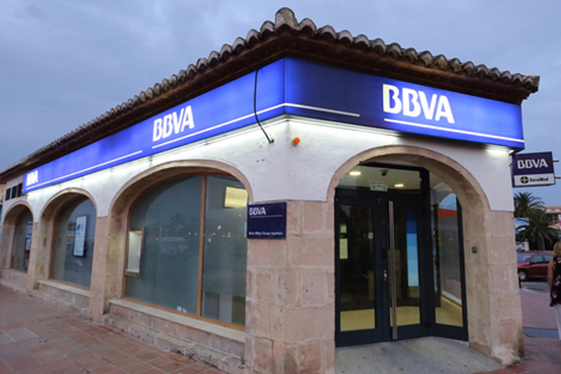 BBVA pagará un dividendo complementario al de 2017 de 0,15 euros en abril