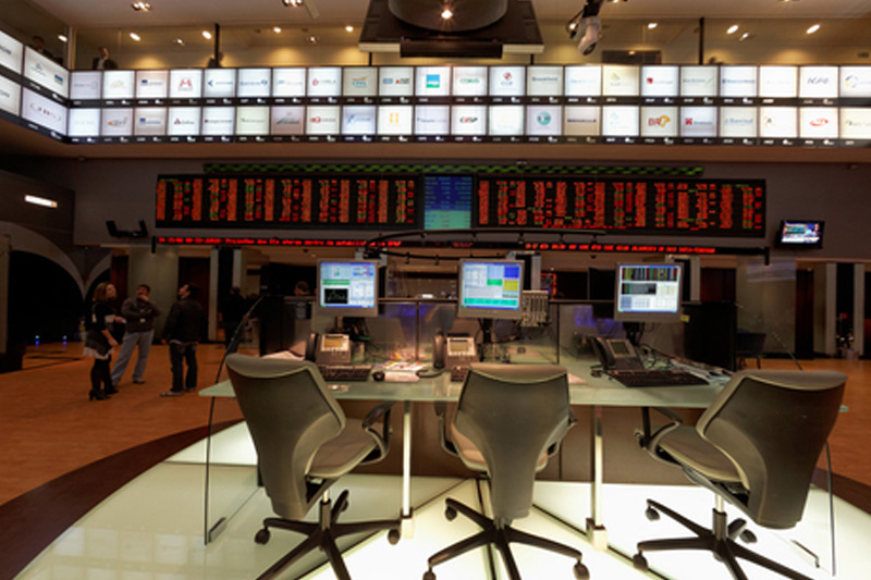 Brazil shares lower at close of trade; Bovespa down 0.96%