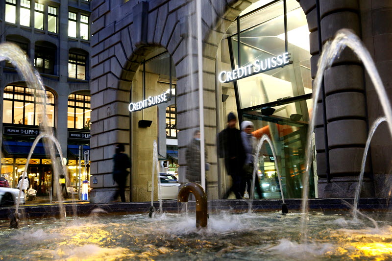 ROUNDUP: Credit-Suisse-Integration zieht UBS in die roten Zahlen - Aktie legt zu