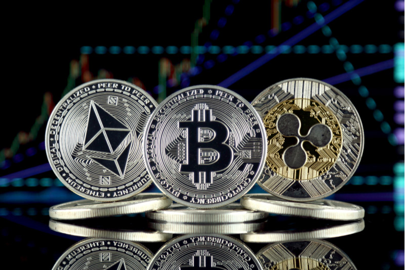 Cryptocurrency Experts Predict 2024 Market Trends: Boom or Bust?
