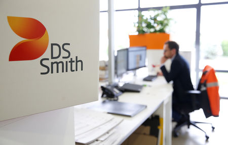 DS Smith falls despite reporting reduced customer destocking