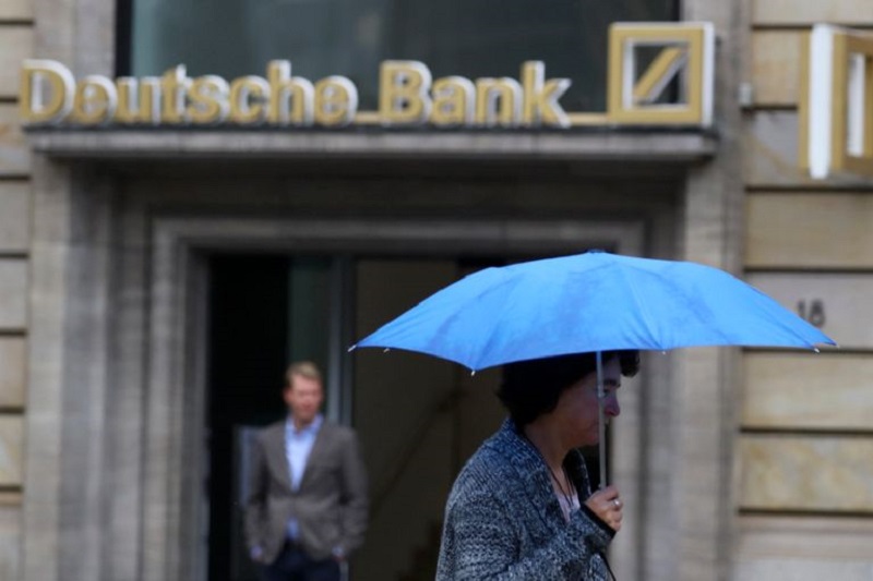 &copy; Reuters Deutsche Bank lucra menos no 4º trimestre, mas eleva dividendo e anuncia recompra de ações