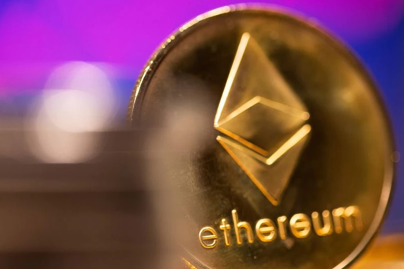 Ethereum Falls 10.12% In Rout