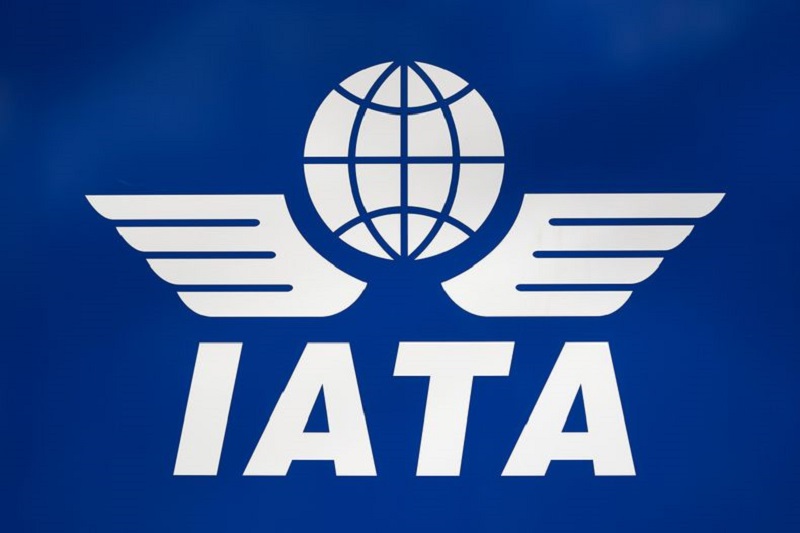 © Reuters. FILE PHOTO: A logo of the International Air Transport Association (IATA) is pictured in Geneva, Switzerland, March 13, 2020. REUTERS/Denis Balibouse