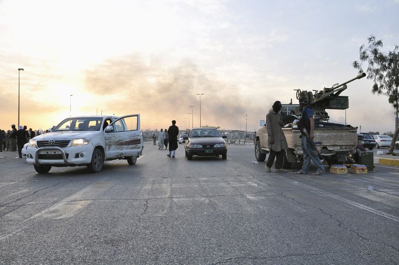 &copy; Reuters. Ataque do Estado Islâmico contra Exército sírio mata ao menos 30 próximo à Palmira