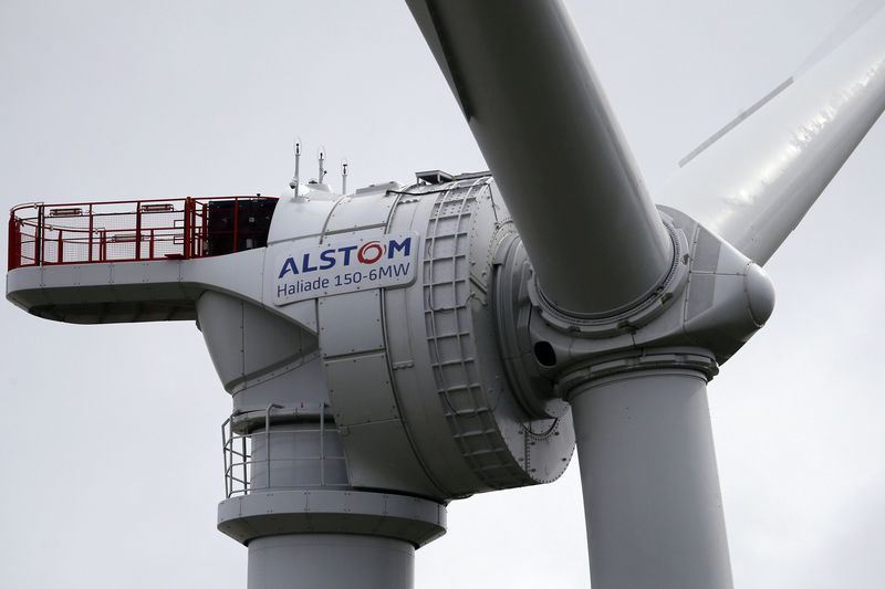 &copy; Reuters. General Electric chiude acquisto asset energia da Alstom