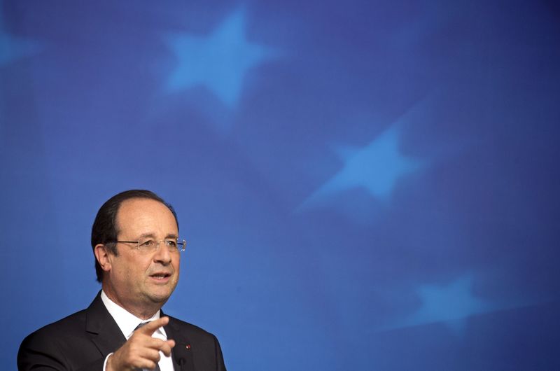&copy; Reuters. França vê ataque dos EUA na Síria como ferramenta para paz-Hollande 