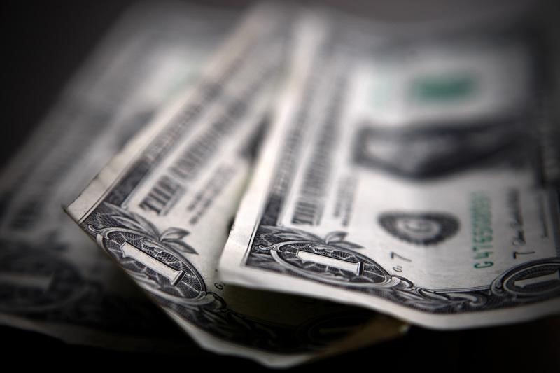 Le dollar est en hausse avant la réunion cruciale de la Réserve fédérale