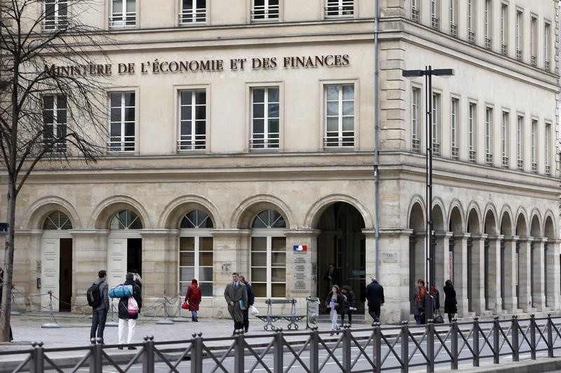 &copy; Reuters.  France: déficit budgétaire en baisse à fin août