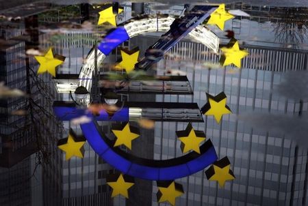 عاجل: المركزي الأوروبي يصدر قرار الفائدة.. اتجاه اليورو يتغير