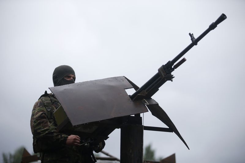 &copy; Reuters.  Rebeldes dizem que cessar-fogo na Ucrânia não vale para cidade cercada