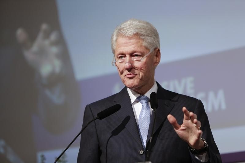 &copy; Reuters.  May to meet Bill Clinton to discuss Northern Ireland crisis