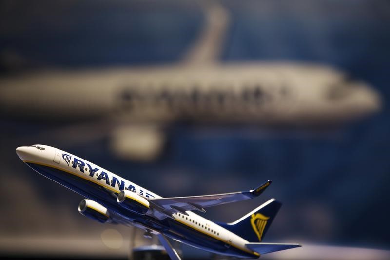 &copy; Reuters.  AKTIEN IM FOKUS: Niedrigere Ziele von Ryanair ziehen andere Airlines mit