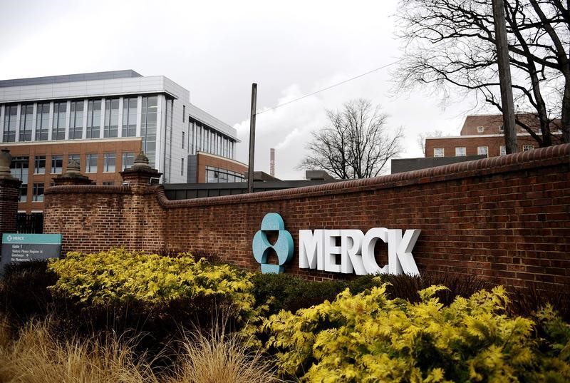 Merck Rises on $1.2 Billion Covid Treatment Deal