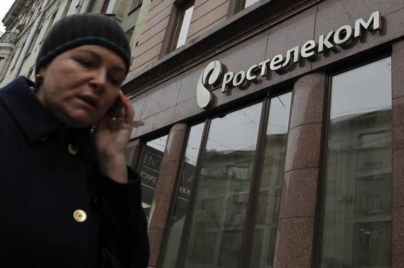 &copy; Reuters.  Russian government: Telcoms face cost hike from new security law
