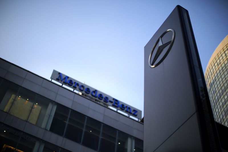 Mercedes-Benz vai parar produção em suas 2 fábricas País por falta de chips