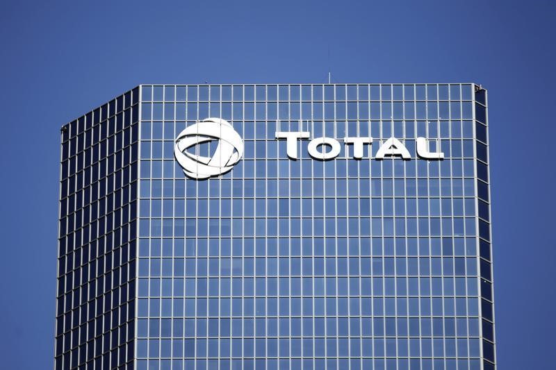 &copy; Reuters.  Oil group Total buys stakes in offshore Guyana blocks