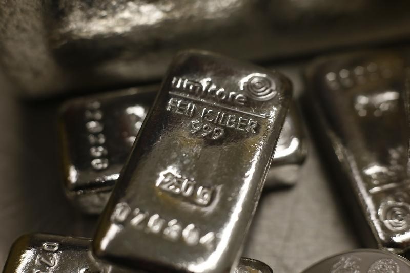 Silver seen at $30/oz over next 6-12 months - Citi