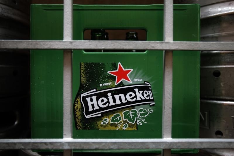 &copy; Reuters.  Fuerte comienzo de año lleva a acciones de Heineken a máximo histórico
