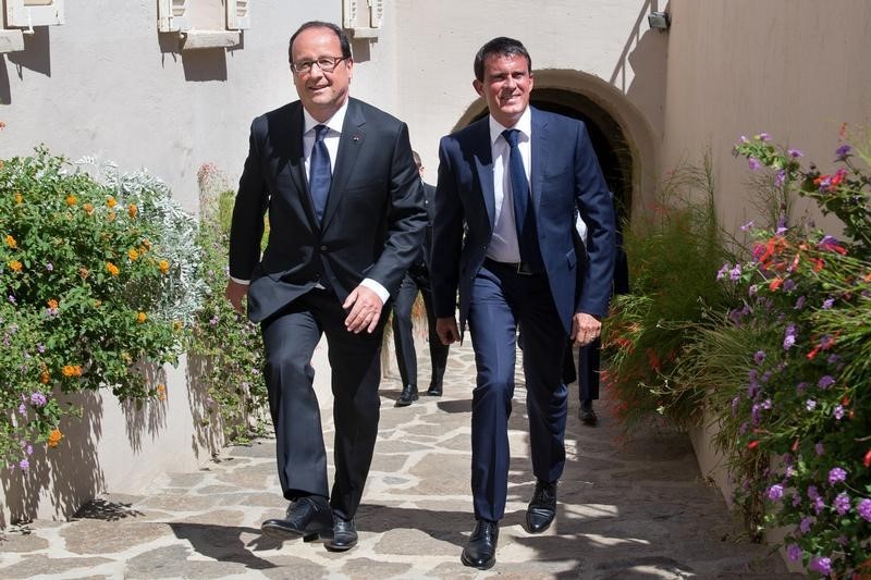 &copy; Reuters.  Francia legislará para regular la remuneración de los dirigentes de empresa