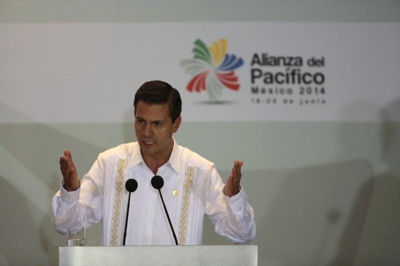 &copy; Reuters.  Peña Nieto destaca ascenso de México en índice de confianza para inversiones