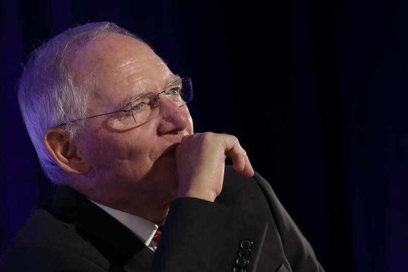 &copy; Reuters.  Schäuble: Werden neue Spielräume für Investitionen nutzen