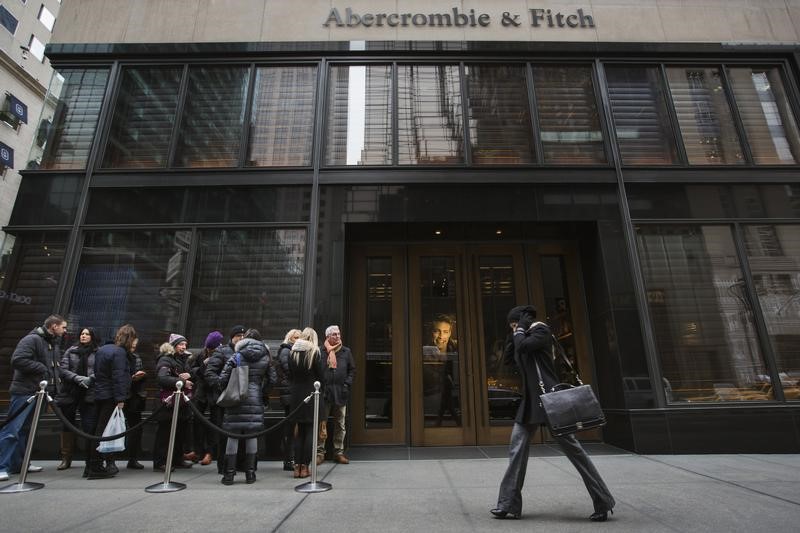 Abercrombie & Fitch net sales top estimates in the third quarter