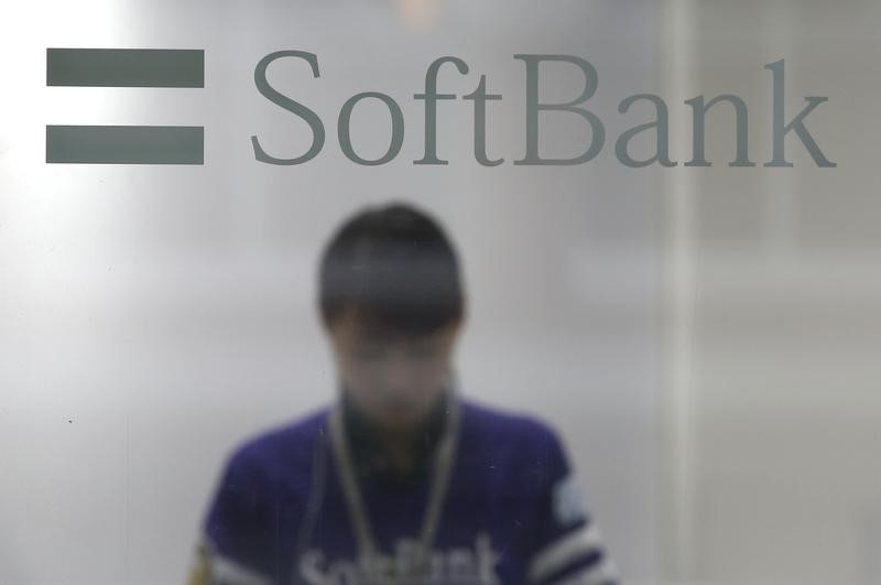 &copy; Reuters.  SoftBank's Vision Fund invests $800 million in Britain's Greensill