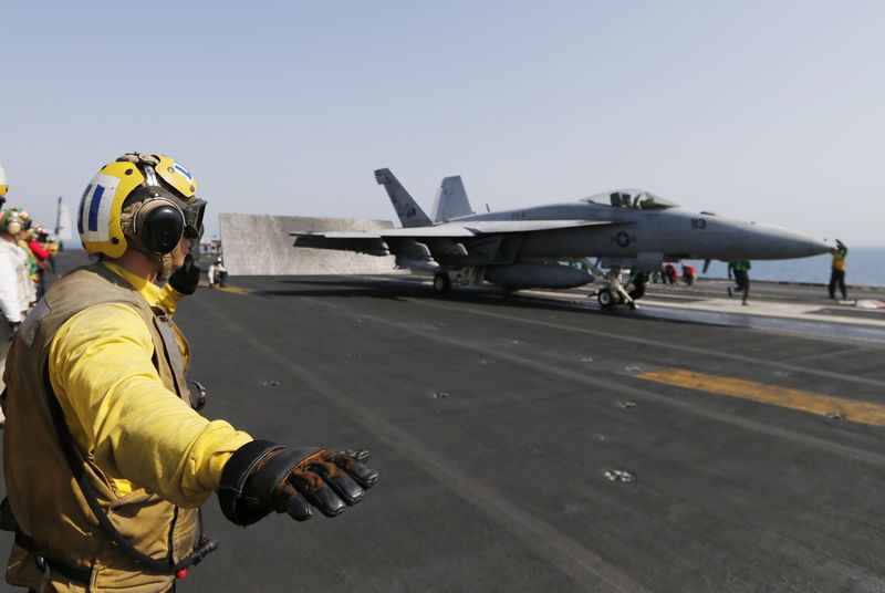 &copy; Reuters.  FAB estuda compra de caças F-16, aeronave militar dos EUA