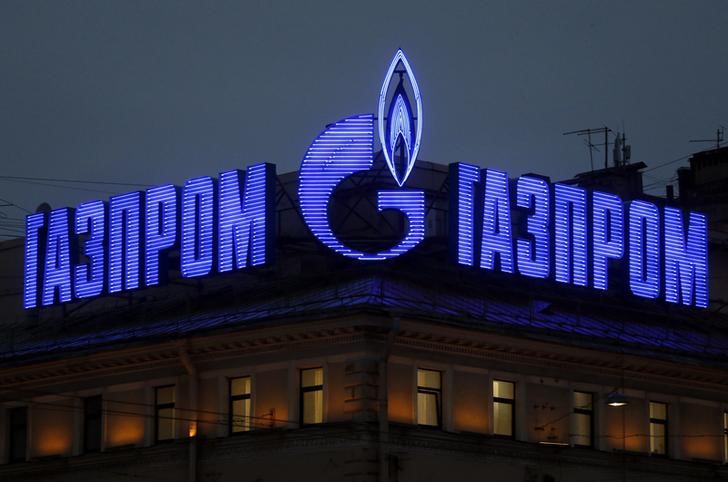 &copy; Reuters.  &quot;Газпром&quot; установил ставку 1-го купона бондов на 30 млрд рублей на уровне 9,2%