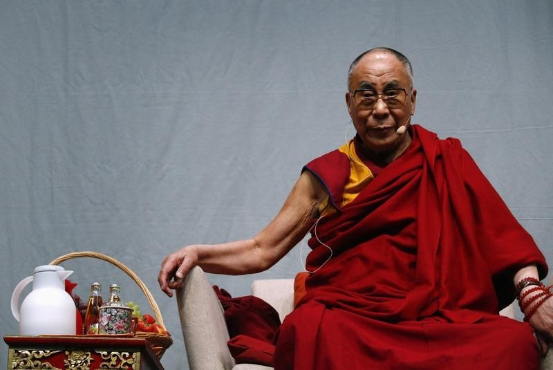 &copy; Reuters.  Dalai Lama pede unidade tibetana após posse de líder político