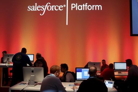 Salesforce Inc kazancı 0,08$ ile beklentilere göre daha iyi, kâr ise beklentilere göre yüksek