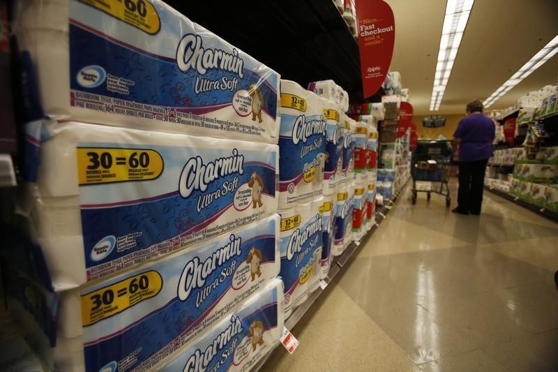 Procter & Gamble Shares Pop on Beat-and-raise, Analysts Positive